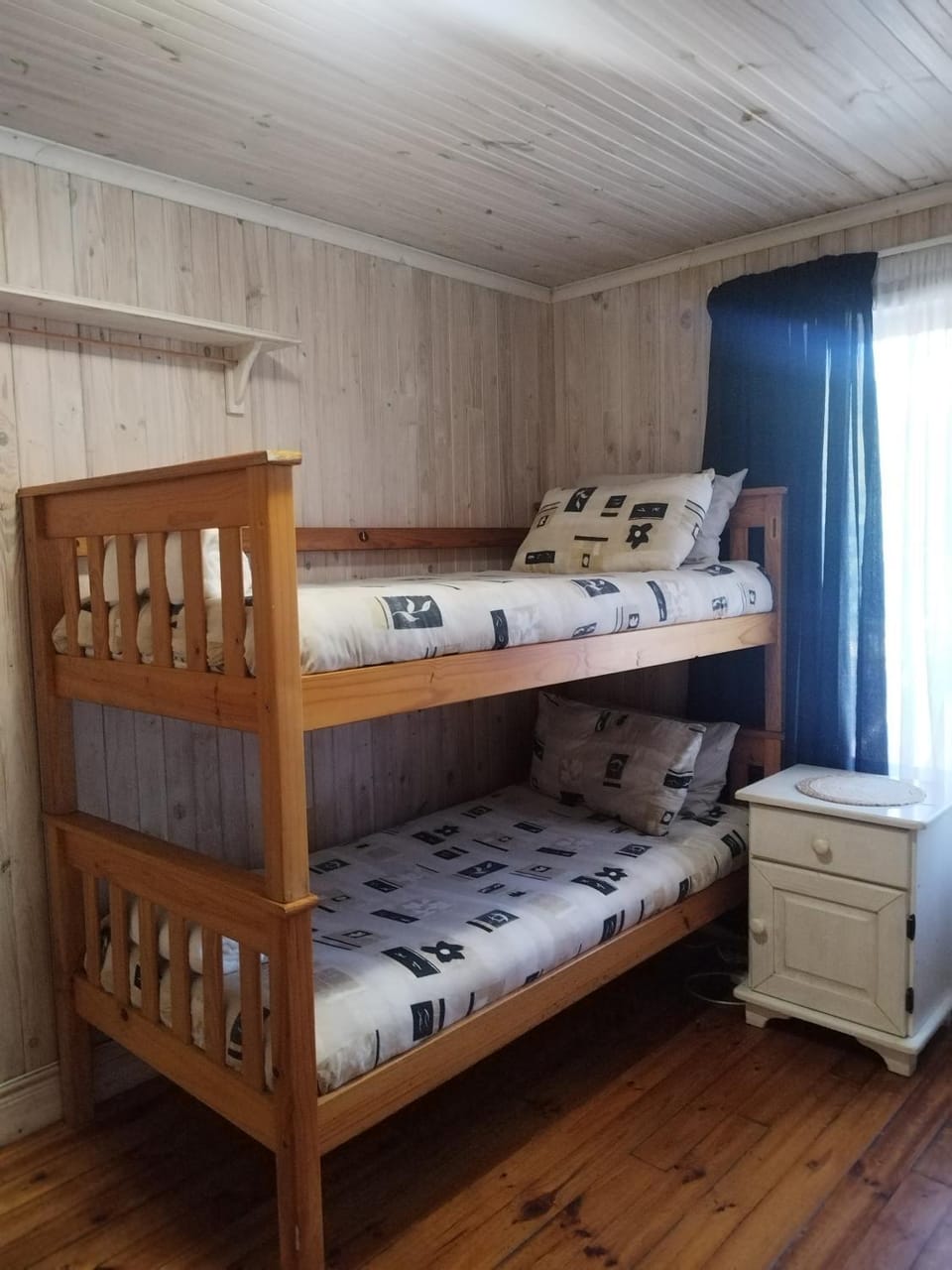 bunk bed