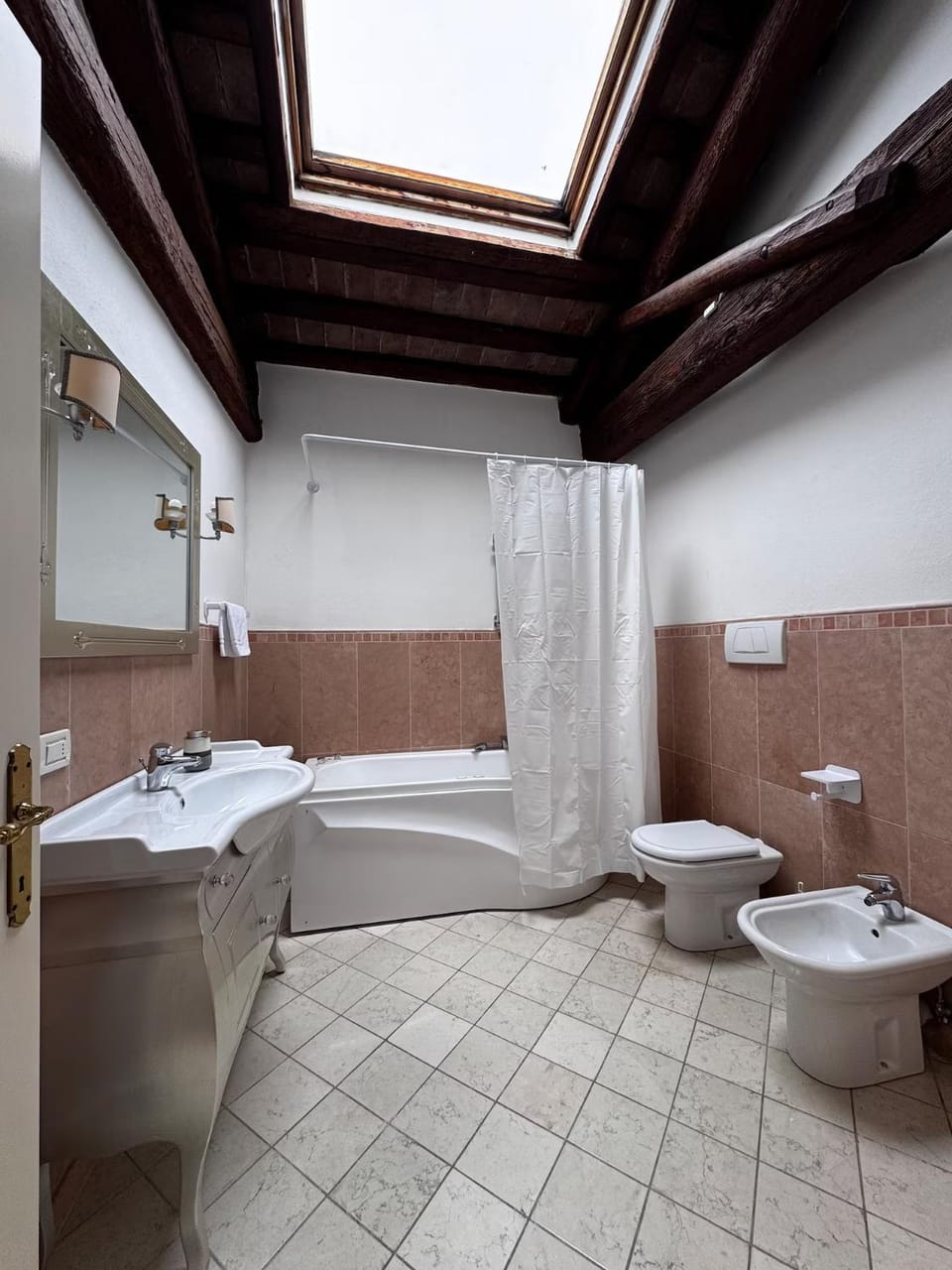 A 5 min da Bassano Camera con Bagno Privato e Area Fitness Bed and Breakfast in Bassano del Grappa