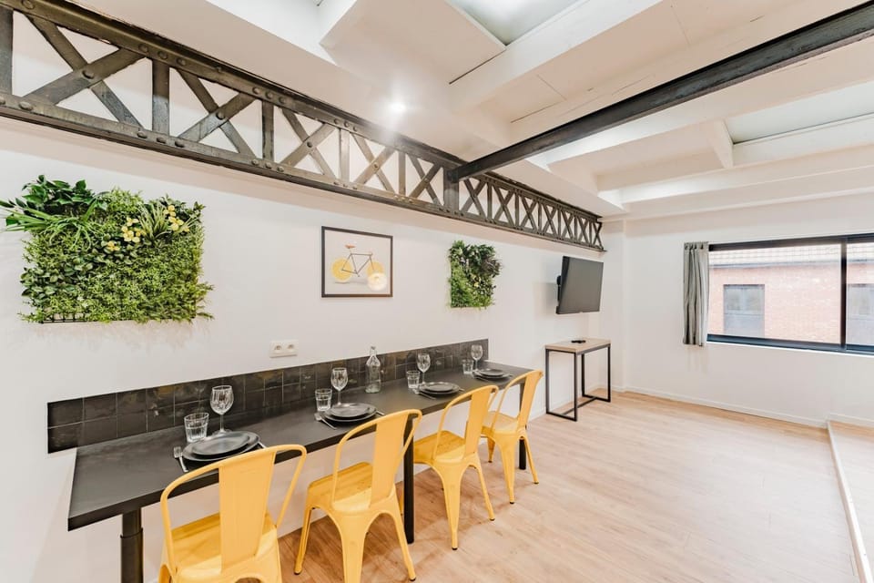 Unique 2-bedroom loft in the heart of Tourcoing Apartment in Flanders