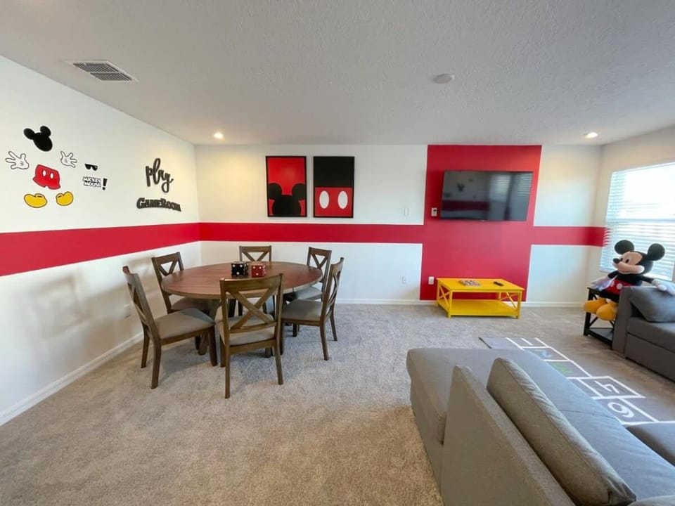 Orlando Adventure Awaits Ideal for 8 House in Osceola County