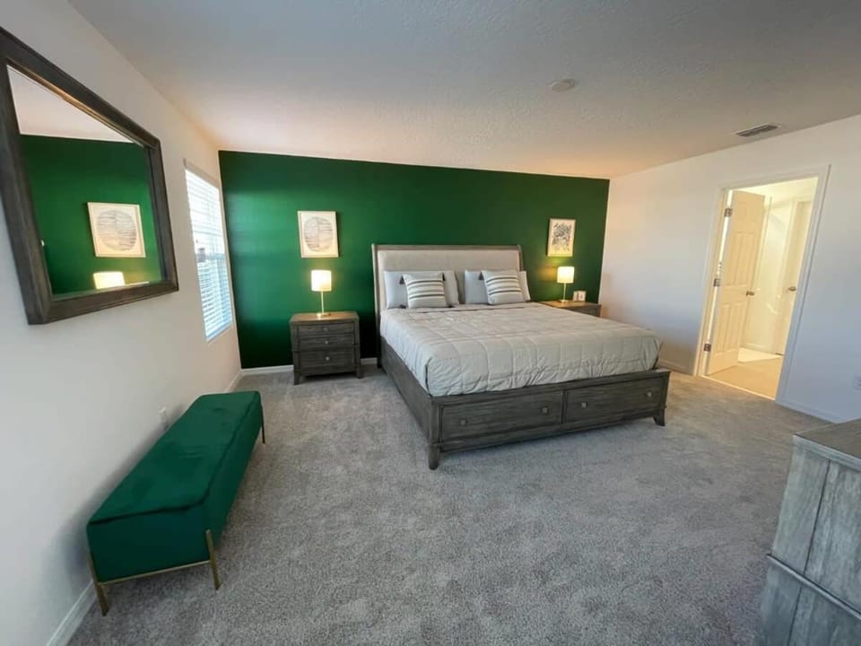 Orlando Adventure Awaits Ideal for 8 House in Osceola County