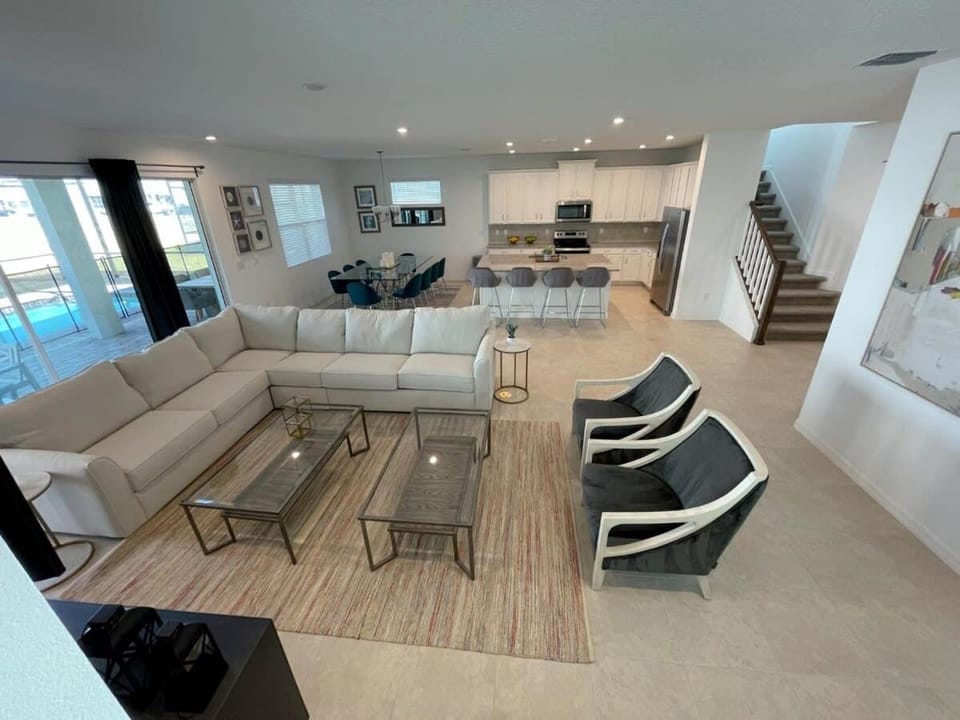 Orlando Adventure Awaits Ideal for 8 House in Four Corners