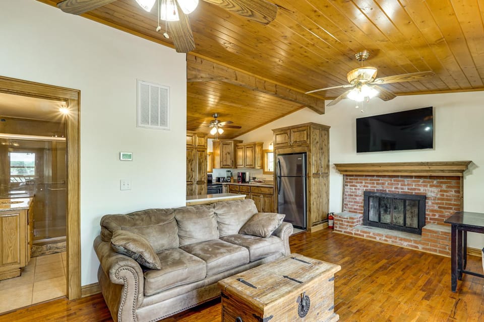 Ozarks Waterfront Home w/ Dock & Marina Access House in Lake of the Ozarks