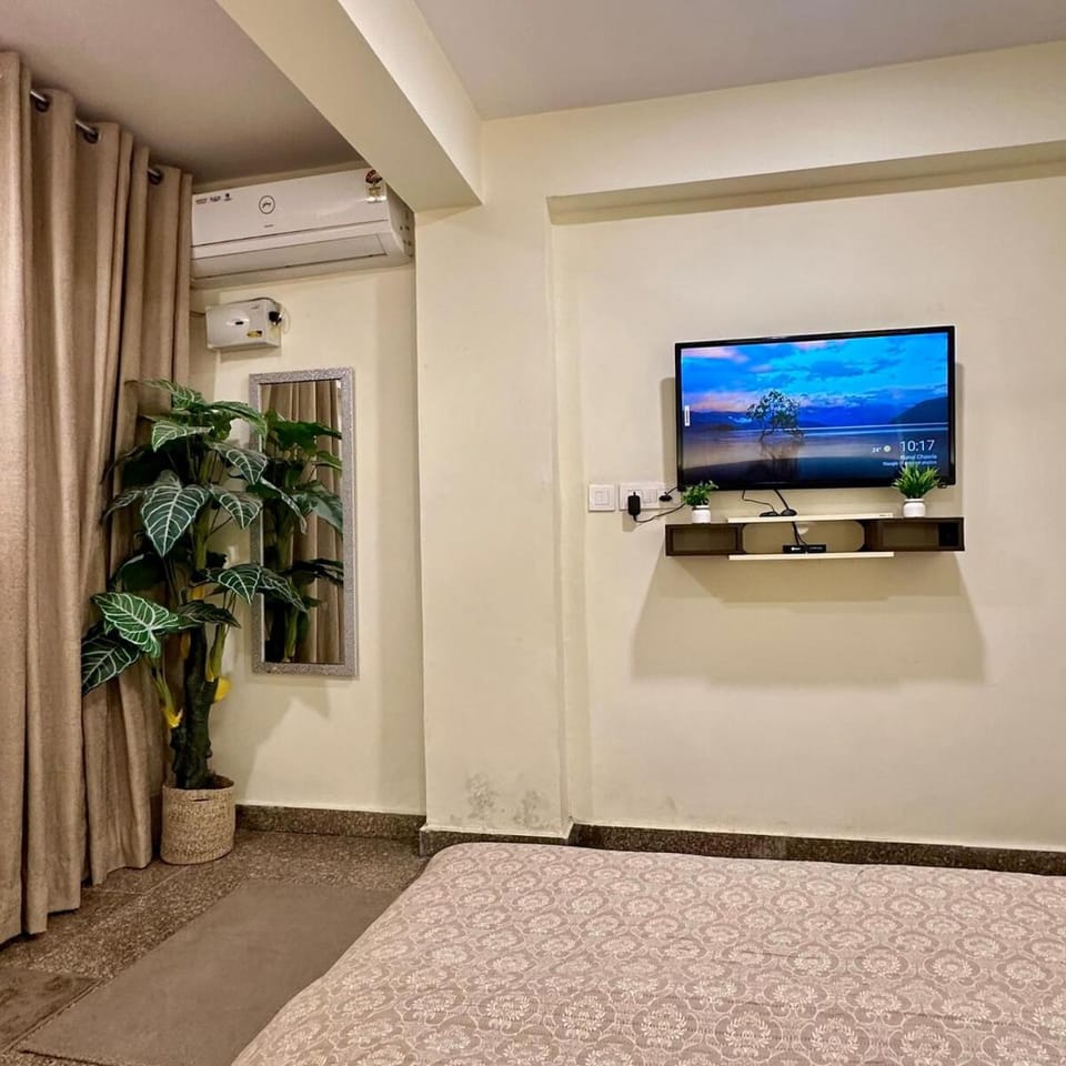 Cozy & Comfy 1BHK in Sector 46 Apartment in Noida