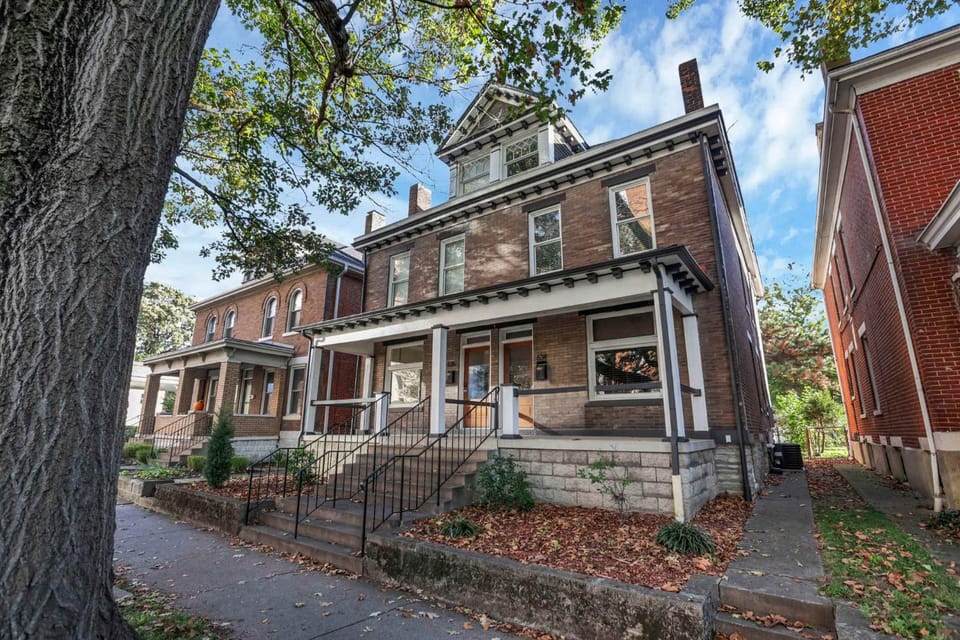 Charming Historic Getaway in the Heart of Columbus Apartment in Ohio