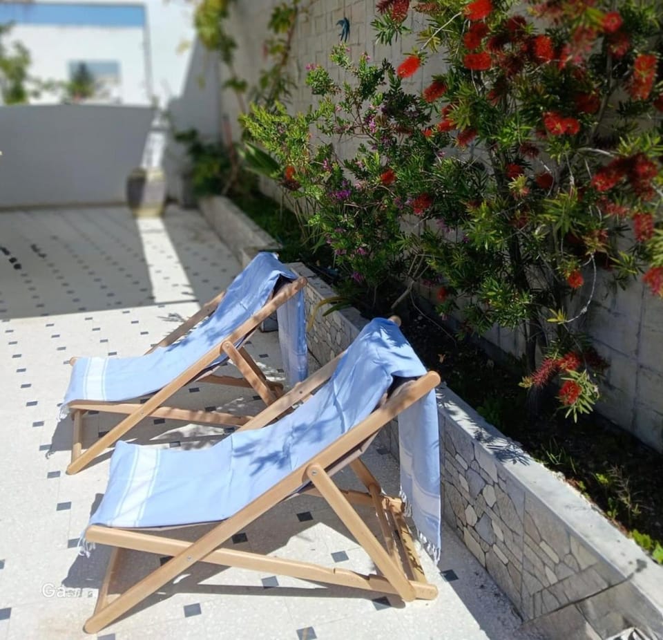 Balcony/Terrace, sunbed