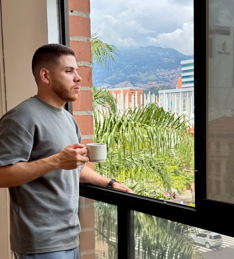 Restaurant/places to eat, People, View (from property/room), Balcony/Terrace
