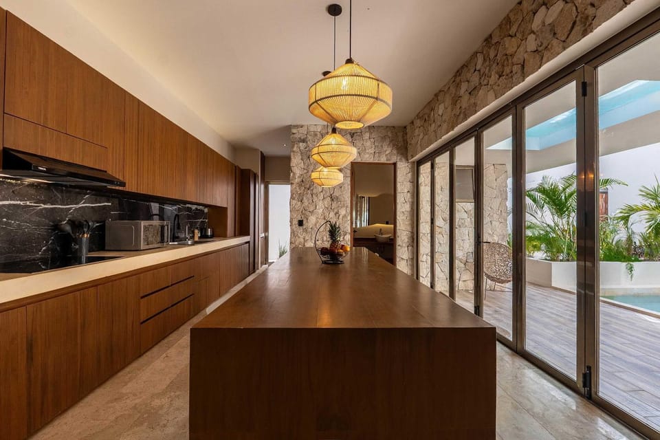 Rare 8BR Dual Villa Getaway with 4 private Pools Villa in State of Quintana Roo