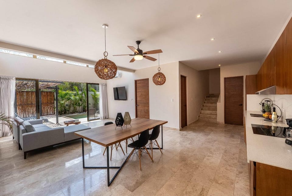 Chic 6BR Dual villa with 4 Private Pools & Concierge Villa in State of Quintana Roo
