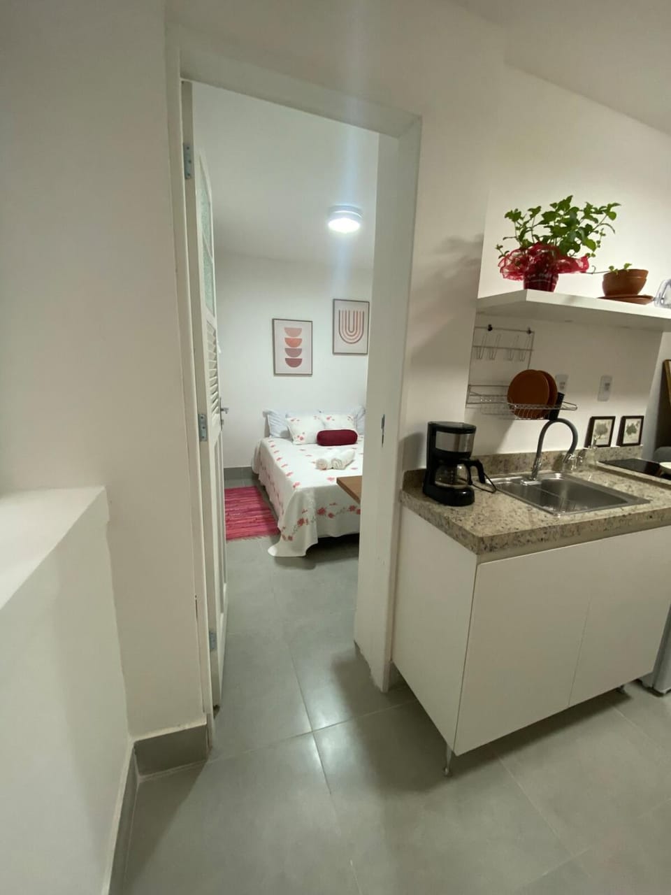 Bed, Kitchen or kitchenette, Photo of the whole room, Bedroom, minibar