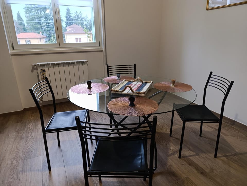 View (from property/room), Living room, Dining area, Breakfast, Lunch