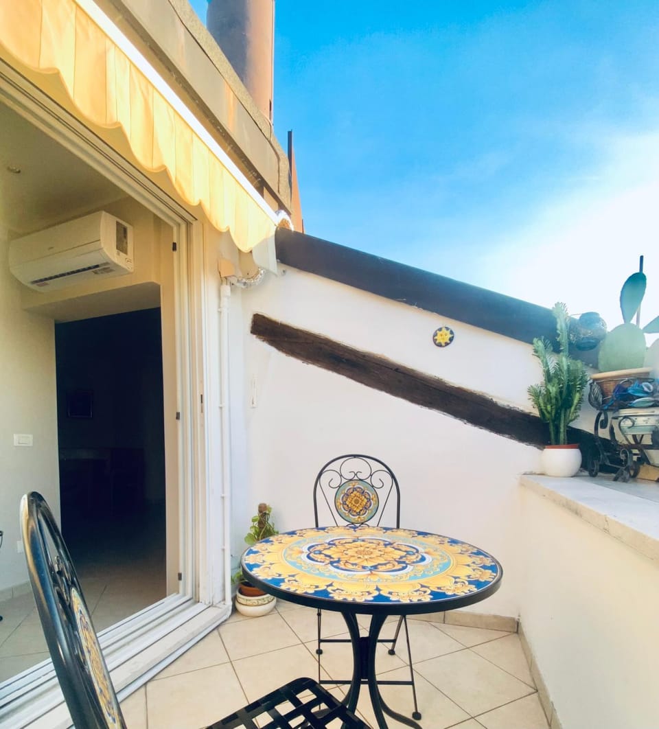 Patio, View (from property/room), Balcony/Terrace