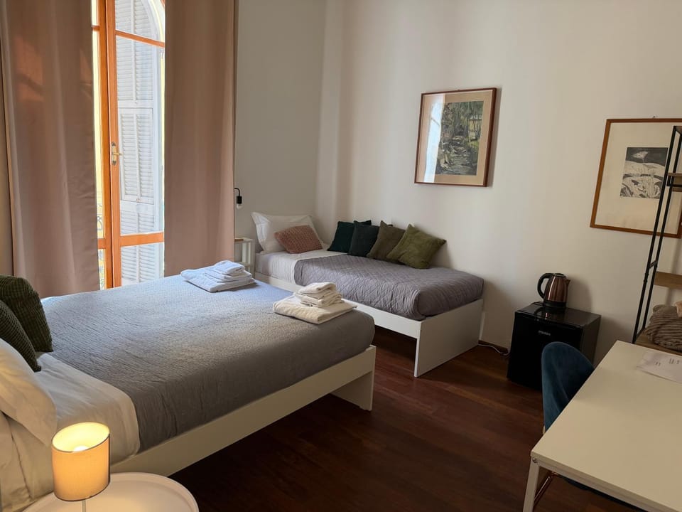 Cavour City Centre Bed and Breakfast in La Spezia