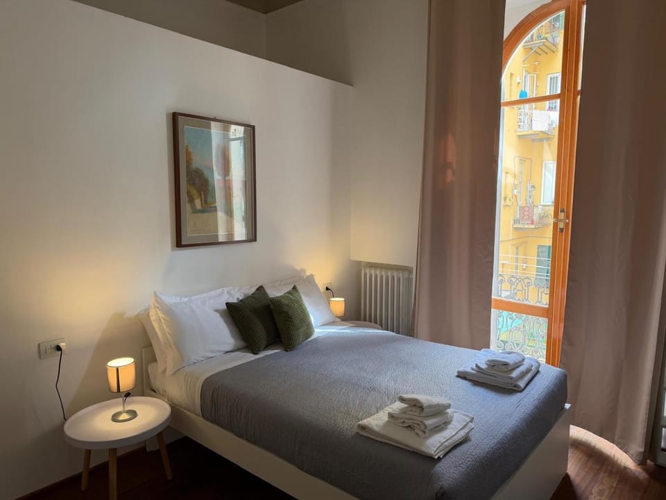 Cavour City Centre Bed and Breakfast in La Spezia