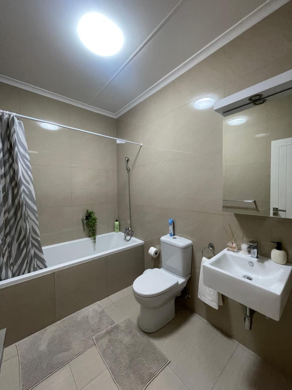 Toilet, Bathroom, Bath, towels