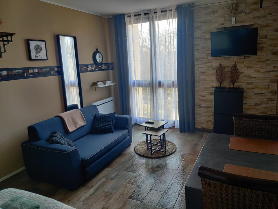 Studio lumineux proche des thermes et du centre-village residence Parc Paradis Apartment in Gréoux-les-Bains