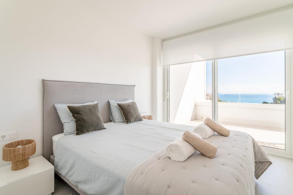Sea view, Pool, AC, Parking space Apartment in Villajoyosa