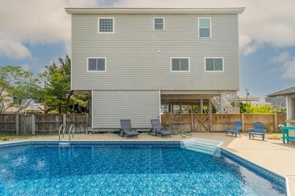 Patio, Swimming pool