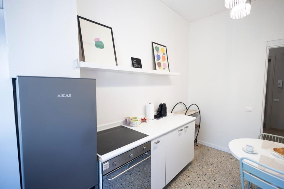 Kitchen or kitchenette, oven, stove