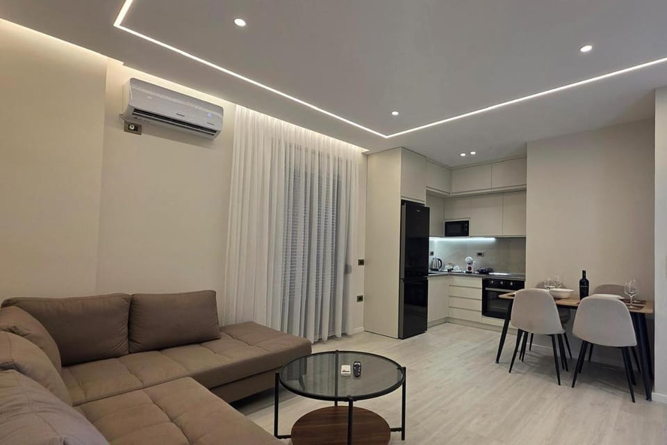Chic Apartament Free Parking Apartment in Vlorë
