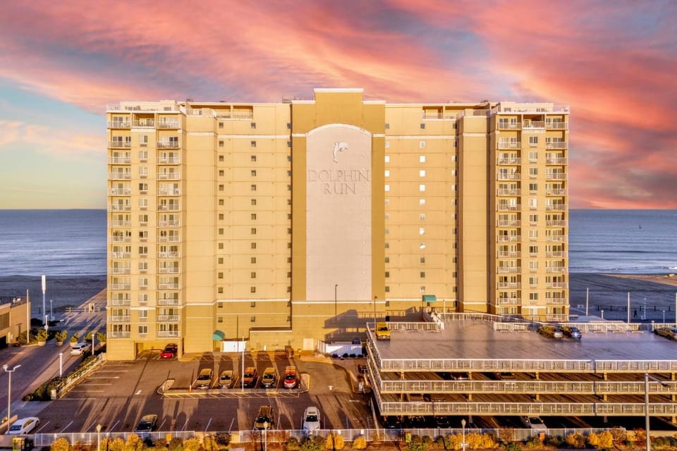 Property building, Location, Sunrise, Parking