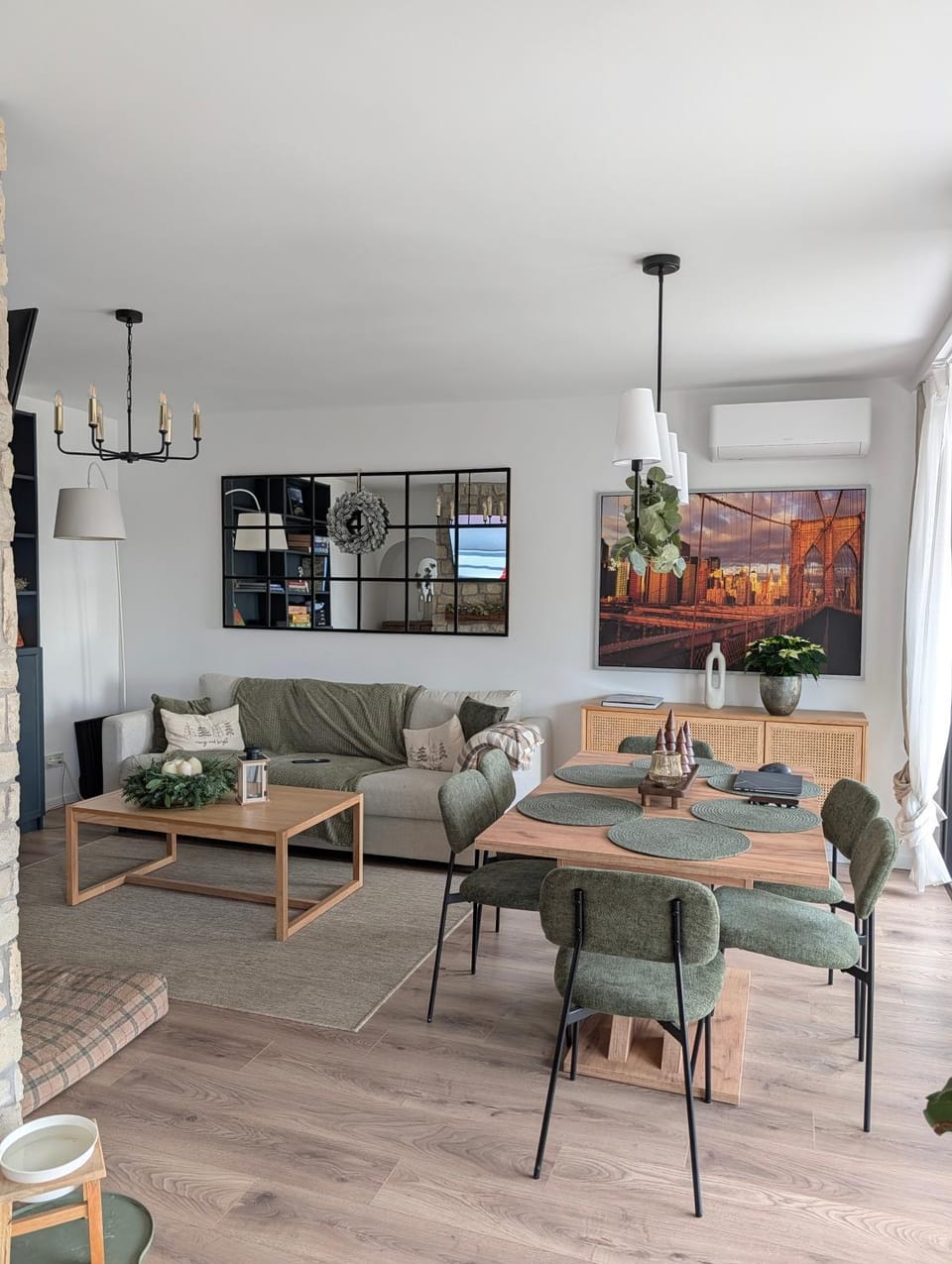 Living room, Seating area