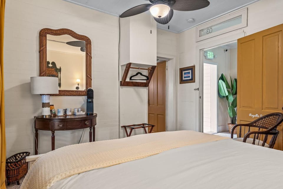 Old Carrabelle Hotel Regatta Room House in Carrabelle