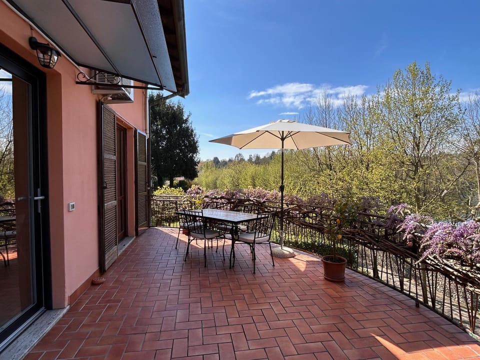 Property building, Patio, Balcony/Terrace, Balcony/Terrace, Sunset