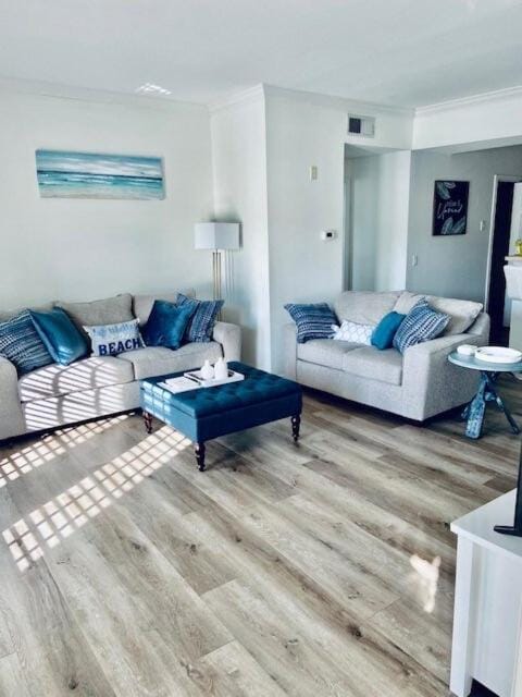 Coastal Condo with pool, minutes from beach Apartment in Saint Simons Island