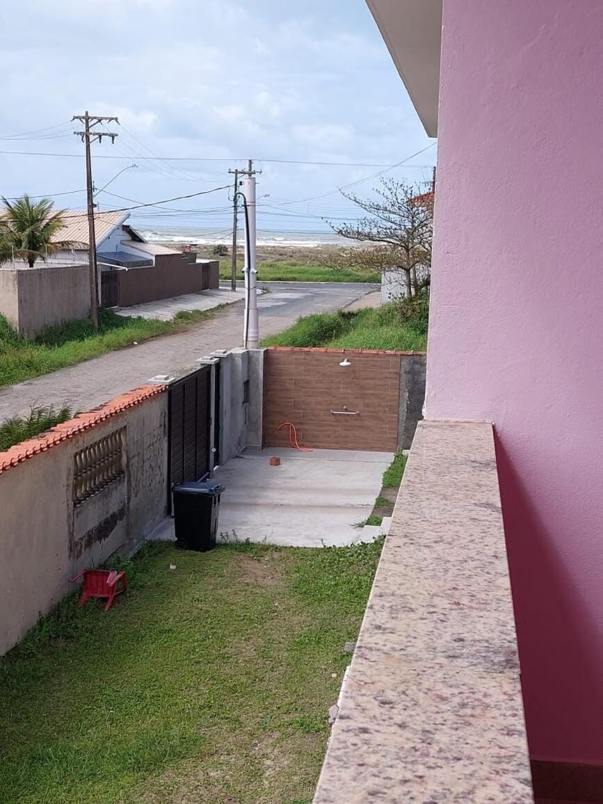 Flat Beira Mar Bermudas Apartment in State of São Paulo