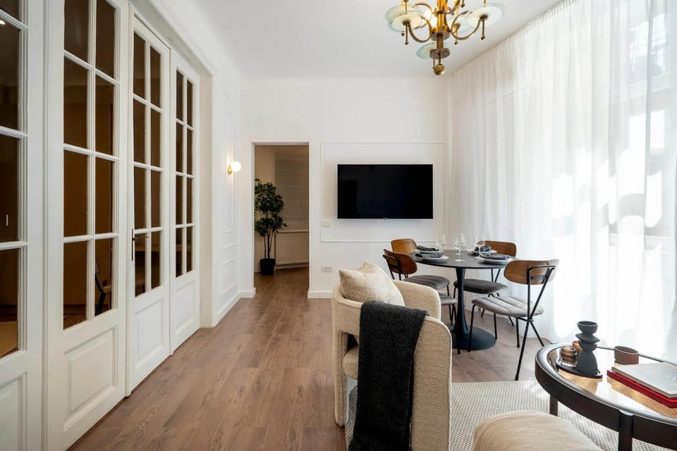 TV and multimedia, Living room, Seating area