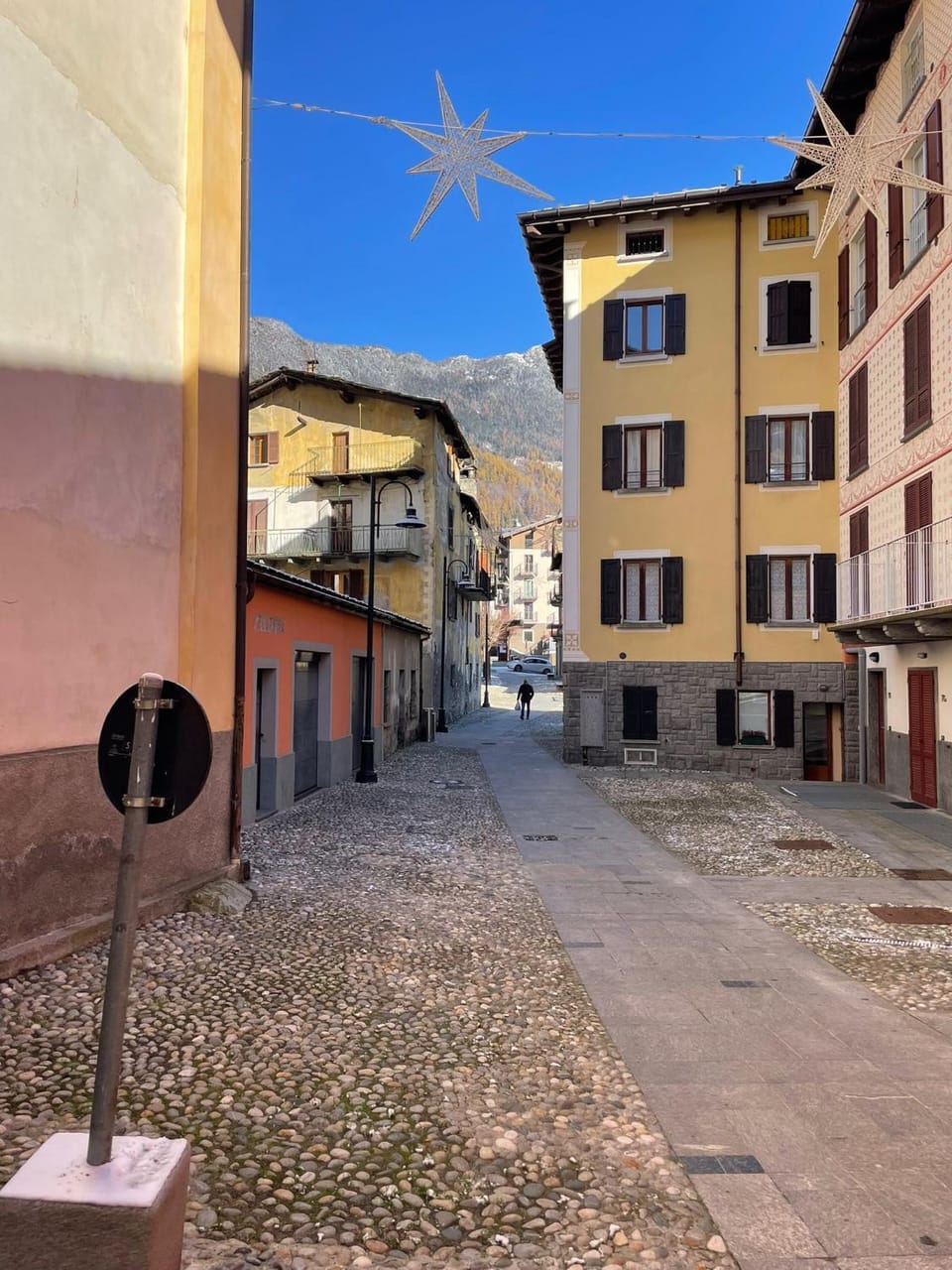 Property building, Neighbourhood, City view, Street view
