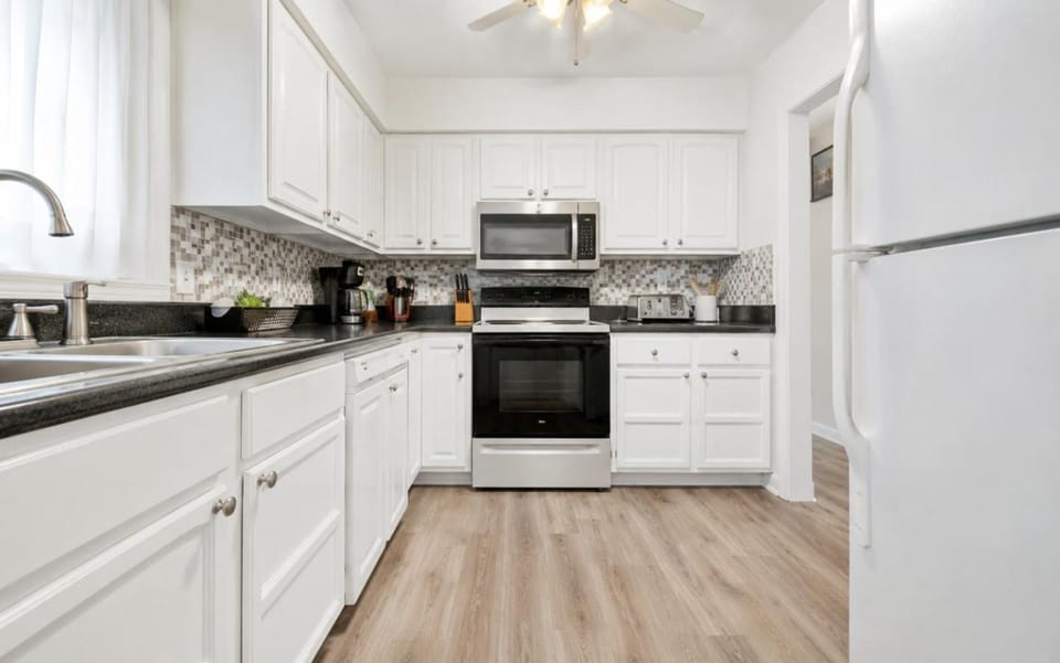 Luxury Living On Macotera Place House in Garland County