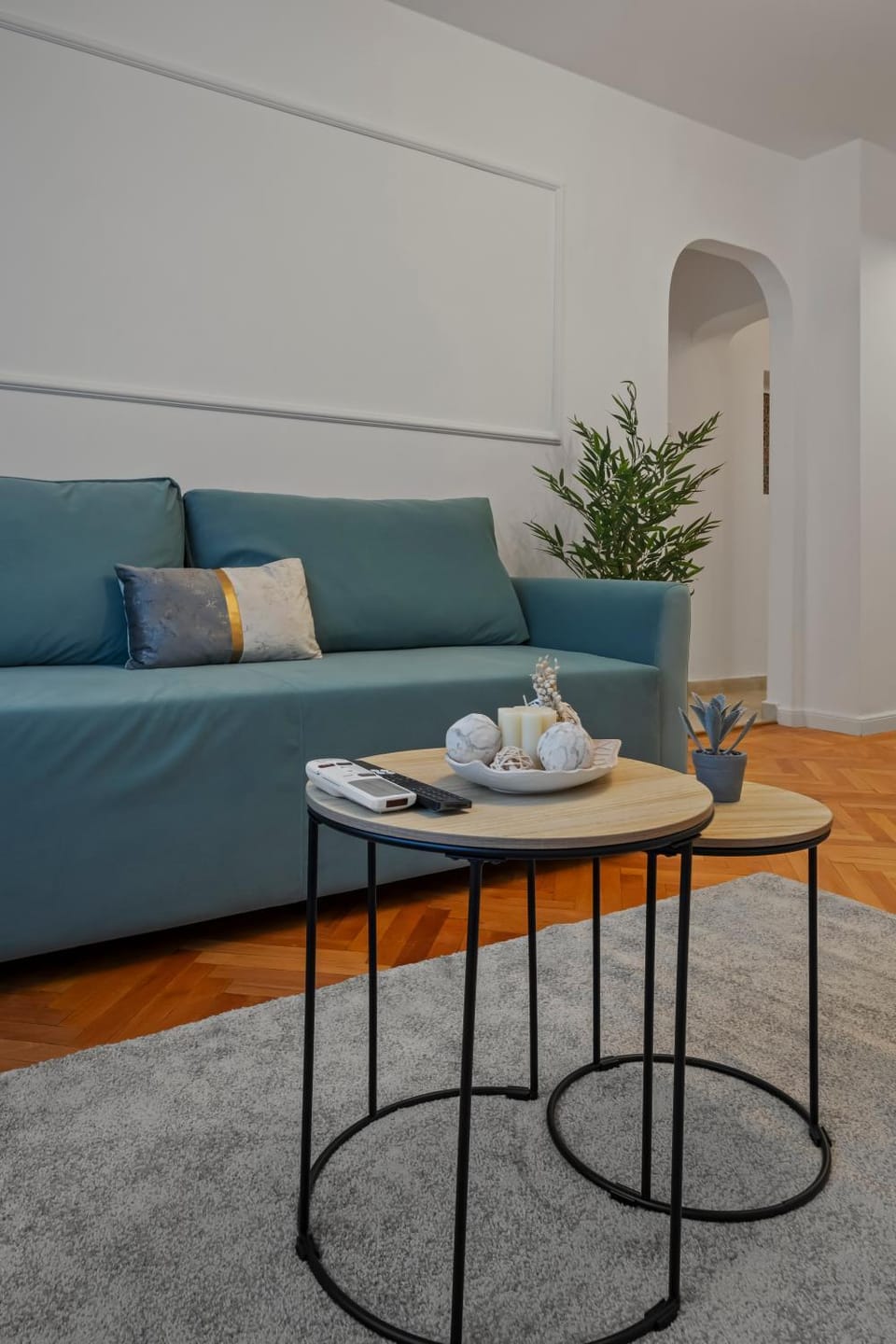 Ultracentral Metro Steps 2 Bdrm Apartment in Bucharest