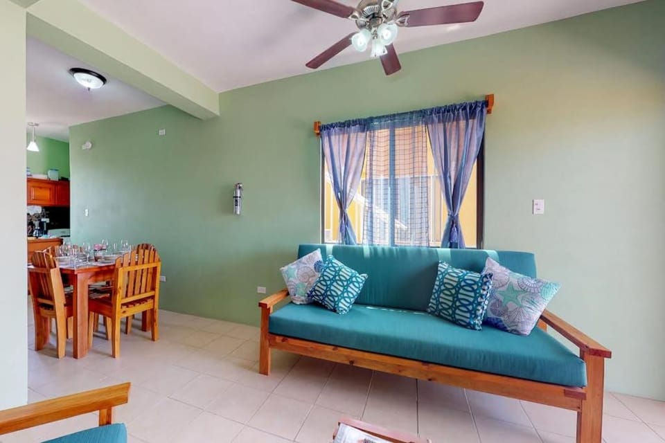 Sara Suite #10 at Laguna Suite -Gold Standard Certified Apartment in San Pedro