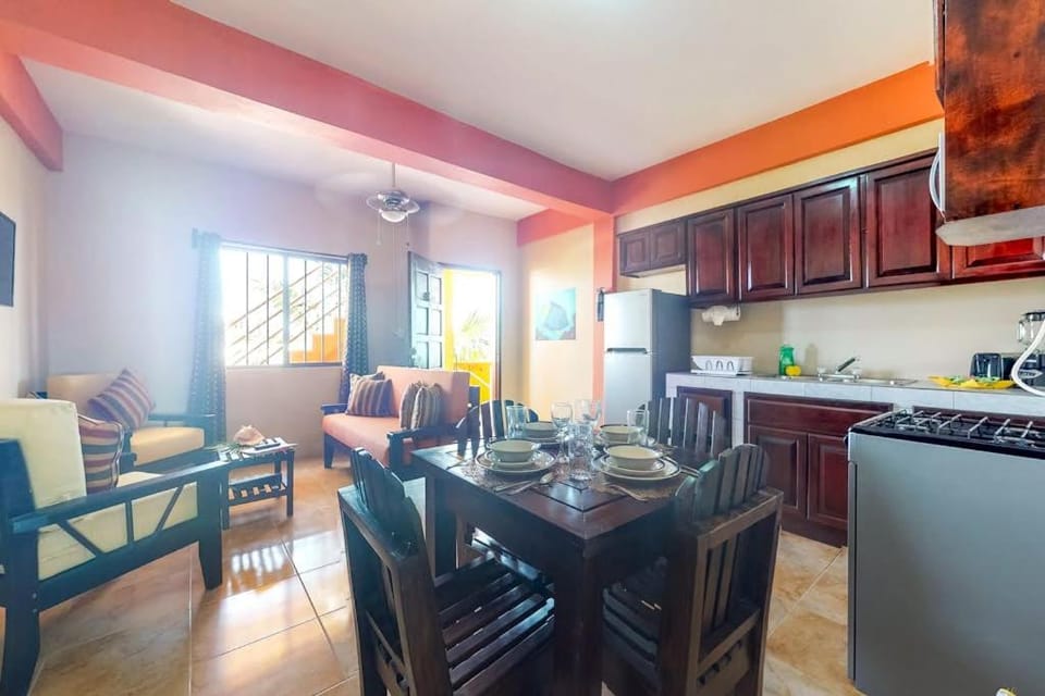 Western #6 at Laguna Suite -Gold Standard Certified Apartment in San Pedro