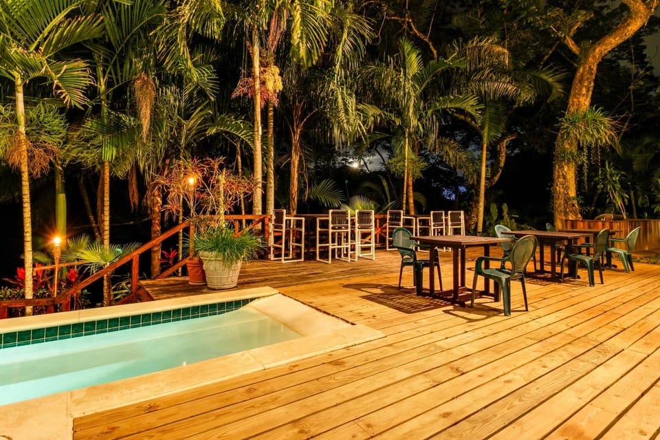 Parrot Room at Mahogany Hall -Gold Standard Certified House in Cayo District
