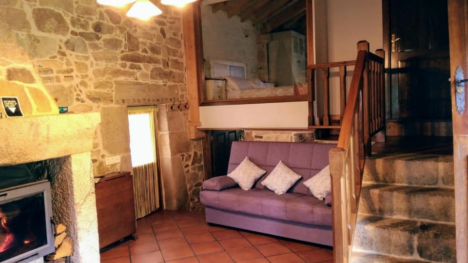 REMANSO DE TRASFONTAO "Casa do Campo" Country House in Galicia