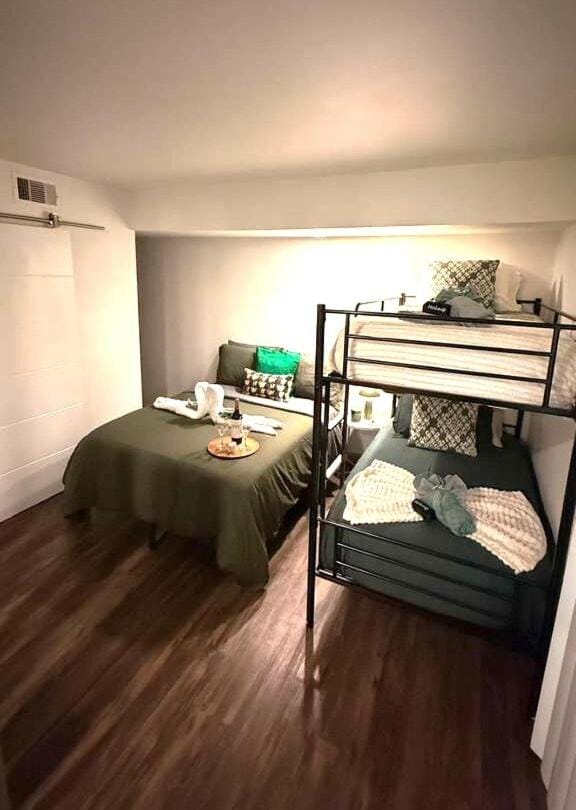 Golden Oasis Studio Apartment in Houston