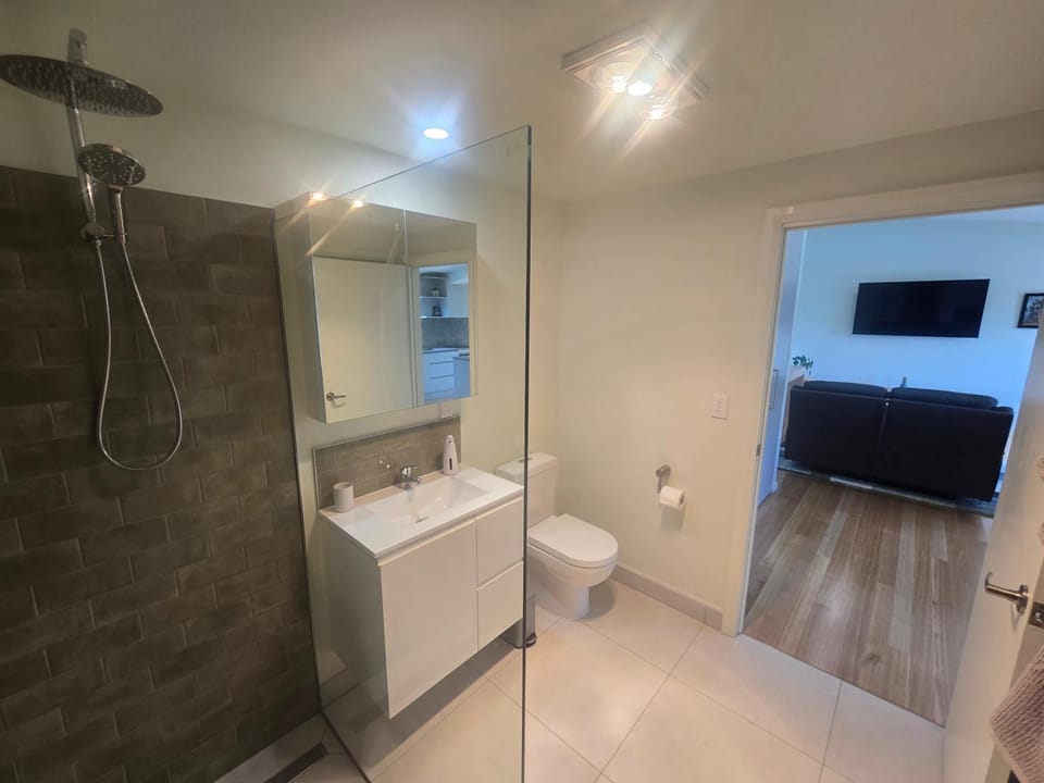 Shower, Toilet, Bathroom