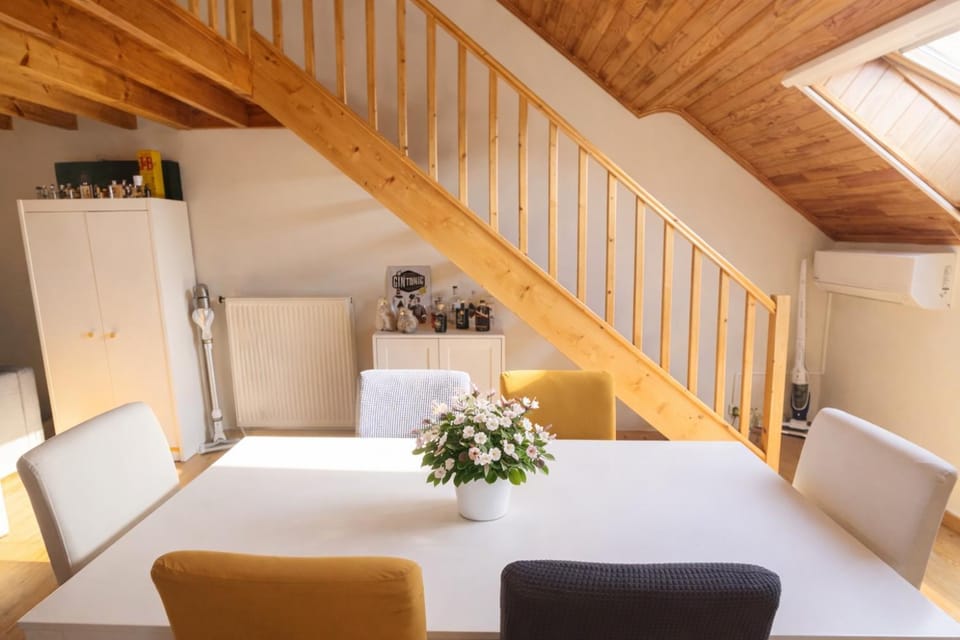 Loft Chaleureux - Le Chalet Montois Apartment in Hauts-de-France