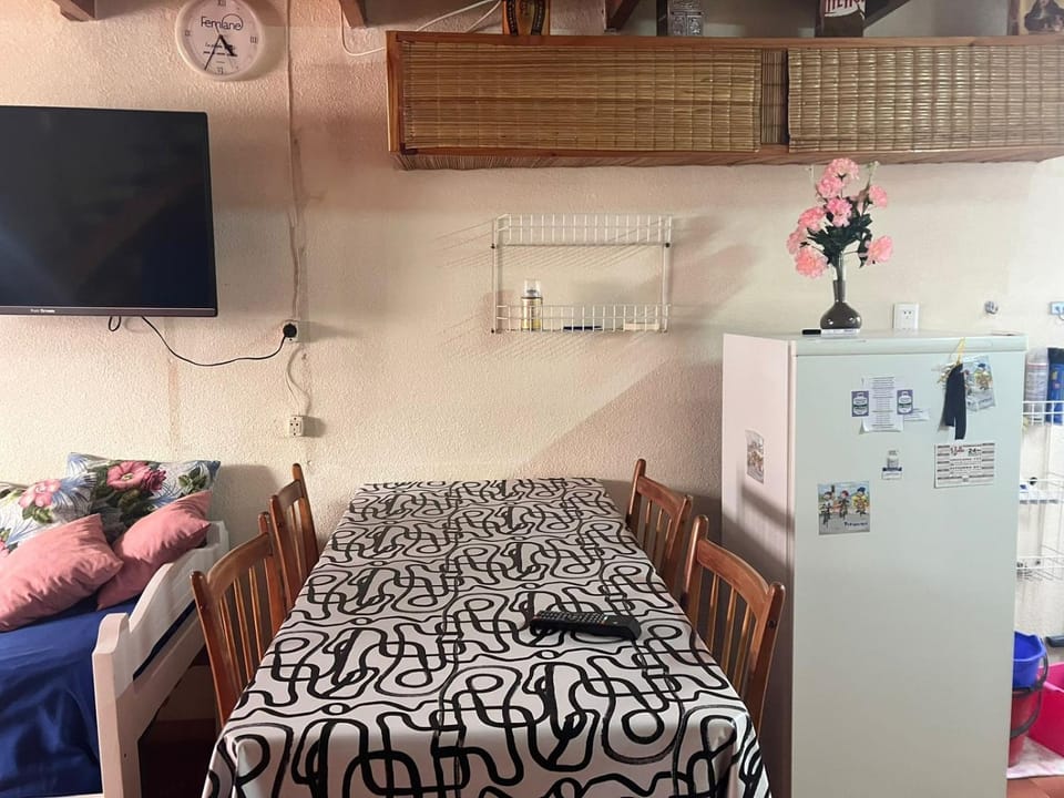 TV and multimedia, Kitchen or kitchenette, Dining area