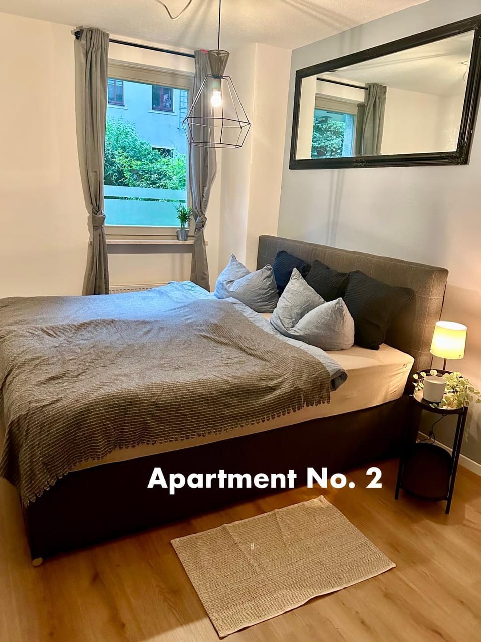Bed, Photo of the whole room, Bedroom, Text overlay