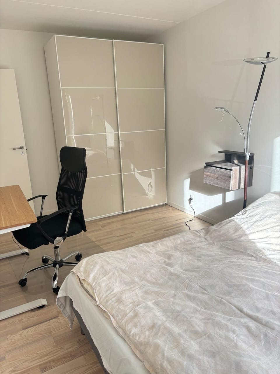 Bed, Photo of the whole room, Bedroom, wardrobe