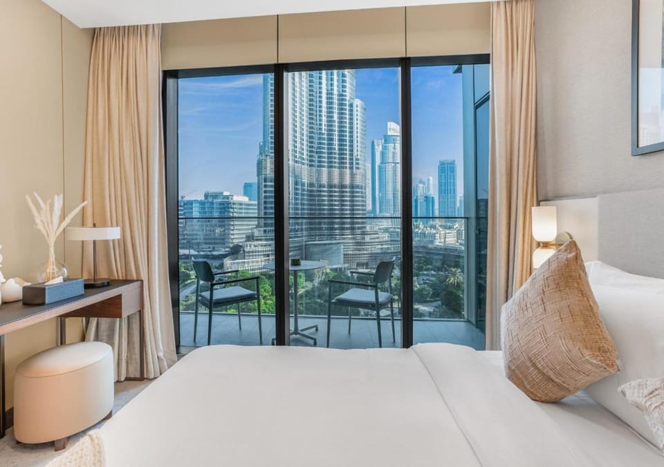 Bed, View (from property/room), Balcony/Terrace, Bedroom, City view