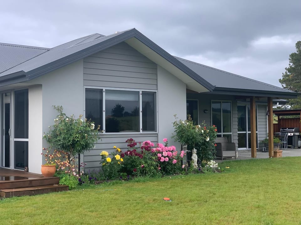 Property building, Garden