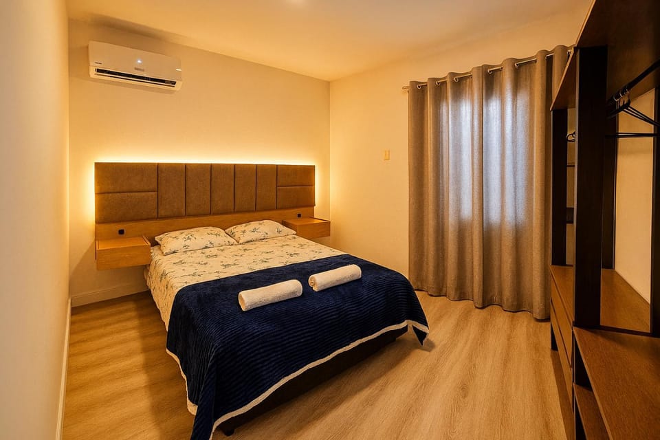 Bed, Photo of the whole room, Bedroom, towels, air conditioner