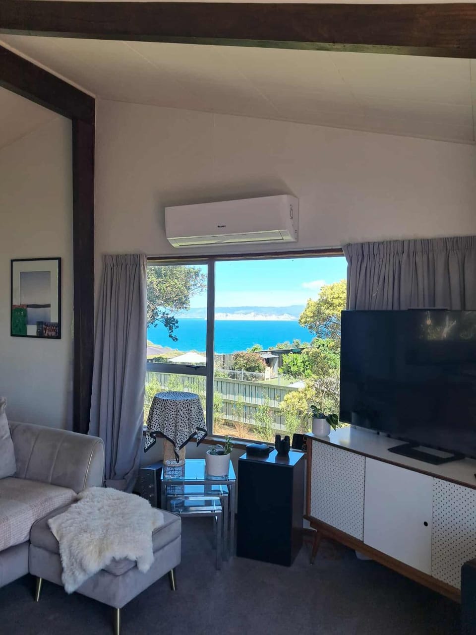 Living room, Sea view