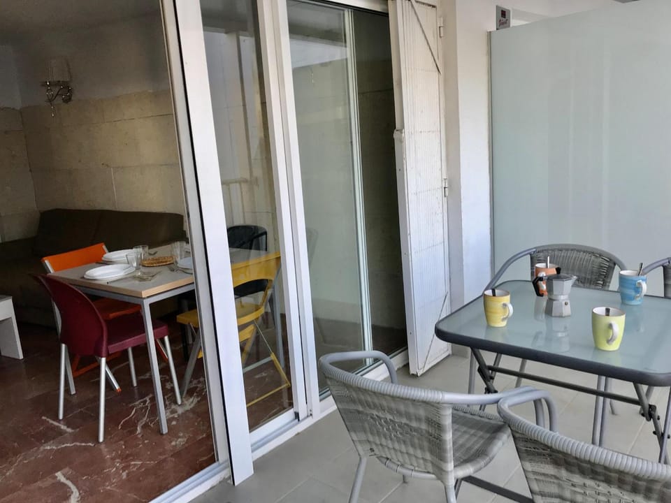 Apartamento renovado cerca de la playa en Roses - ES-258-167 Apartment in Roses