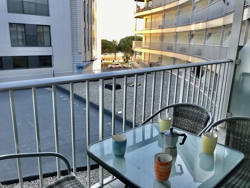 Apartamento renovado cerca de la playa en Roses - ES-258-167 Apartment in Roses